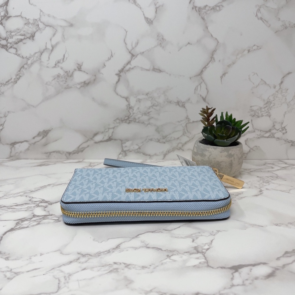 Michael Kors JST Large Flat Phone Wallet - Picture 6 of 8